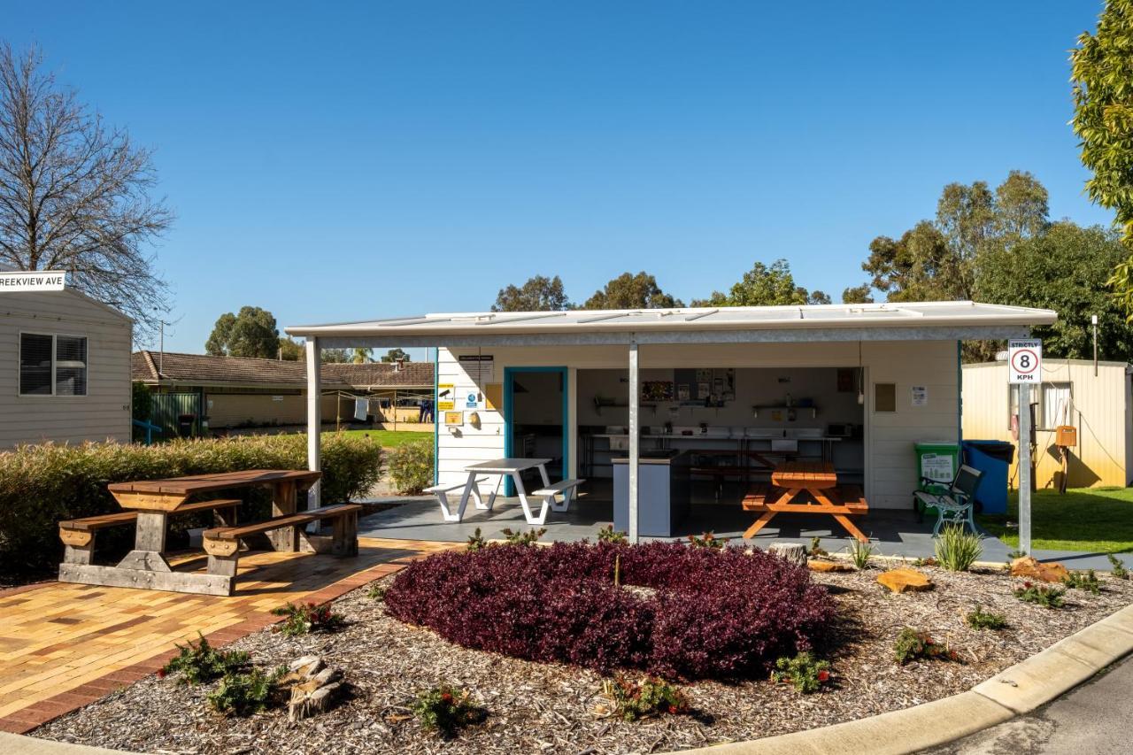 Big4 Perth Midland Tourist Park Hotel Middle Swan Eksteriør billede