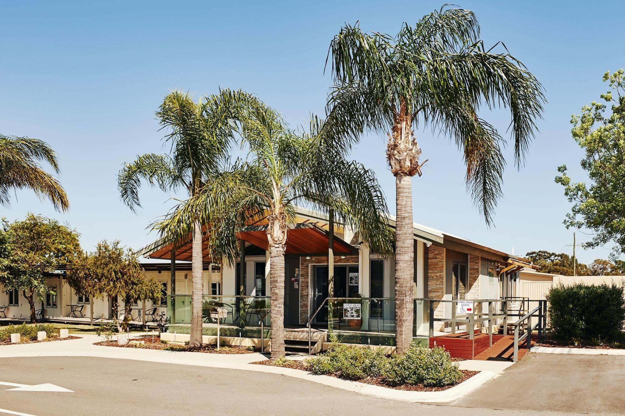 Big4 Perth Midland Tourist Park Hotel Middle Swan Eksteriør billede